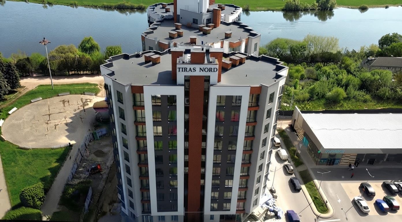 Blocul de pe str. Grigore Vieru 2, vedere aeriană — fotografie reală