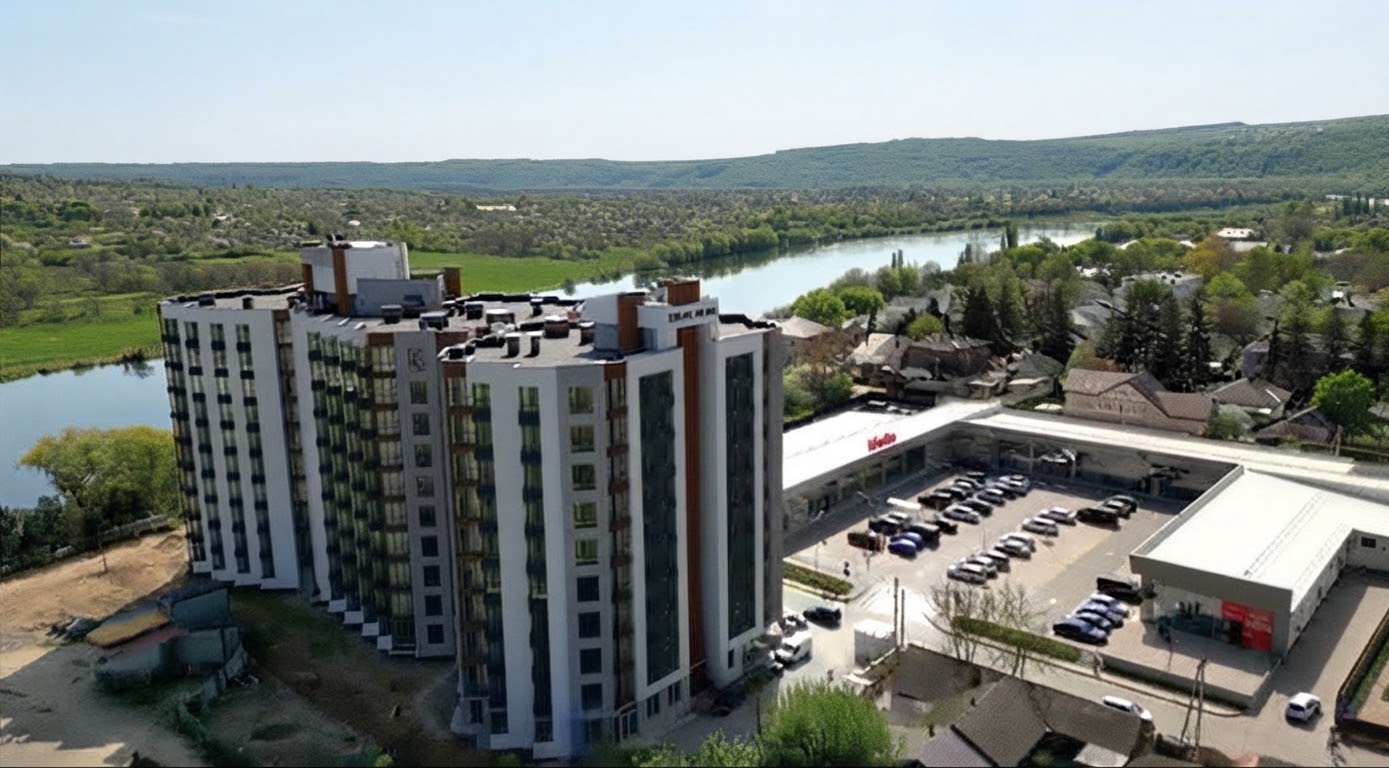 Blocul de pe str. Grigore Vieru 2, lângă Super Linella — fotografie reală